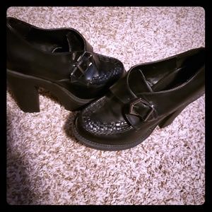 Black heeled shoes